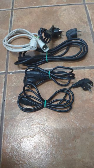 5 Cables de Alimentación PC