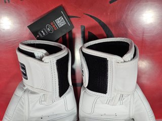 Guantes de Boxeo Twins Special BGVL3 White, Nuevos
