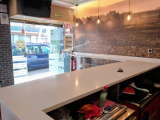 OPORTUNIDAD VENTA NEGOCIO BAR en Pallejà