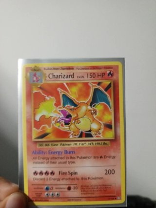 Carta Pokémon Charizard Base Set 1999