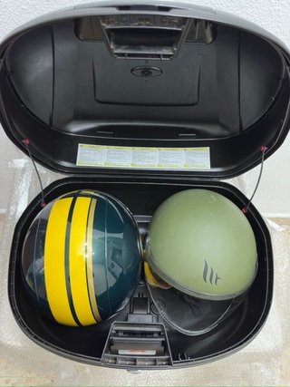 Baúl Moto grande GIVI 47L Negro