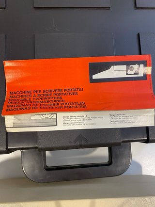 Máquina de escribir Olivetti Lettera 35