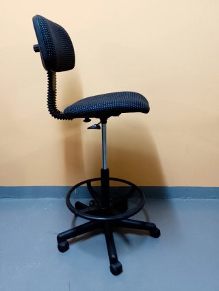 Silla de oficina regulable en altura