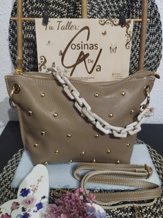 Bolso de Piel con Tachuelas color Taupe