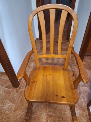 Mecedora Provenzal Madera Buen Estado