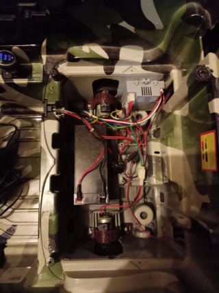 Jeep elettrica per bambini