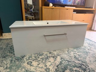 Mueble de baño con lavabo