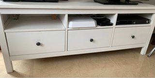 Mueble de salón blanco
