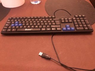 Teclado Beisk Negro y Azul
