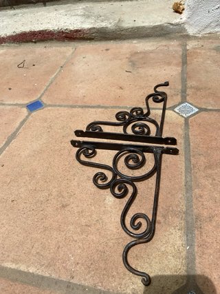 Colgador de pared decorativo metal forjado
