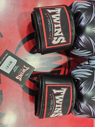 Guantes de Boxeo Twins Fancy Kabuki, Nuevos.