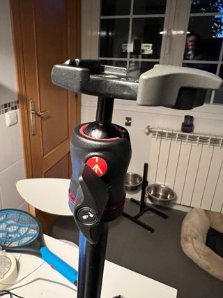 Trípode Manfrotto para cámara