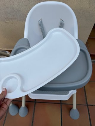 2 Seggioloni convertibili grigi e bianchi