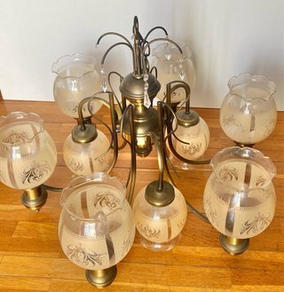 Lámpara Vintage con 10 Tulipas de cristal Doradas