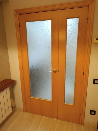 Puerta de madera interior