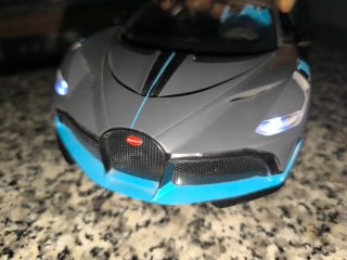 Coche teledirigido Bugatti Divo
