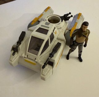 Nave y figura Star Wars Kanan Jarrus (3,75”)