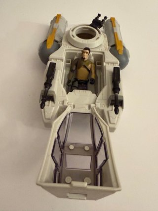 Nave y figura Star Wars Kanan Jarrus (3,75”)