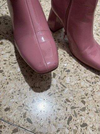 Botines charol rosa tacón cuadrado