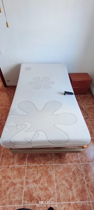 Cama articulada 105x190 + Colchón Poliéster