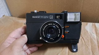 Cámara Konica C35 EFP Negra