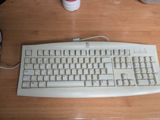 Tastiere vintage Logitech e Turbo-Media