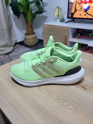 Adidas Ultrabounce. -T46