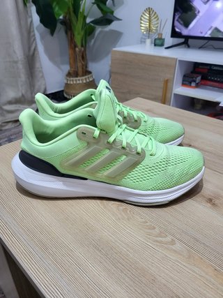 Adidas Ultrabounce. -T46