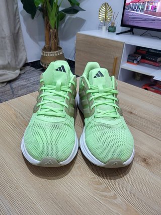 Adidas Ultrabounce. -T46