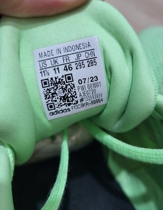 Adidas Ultrabounce. -T46
