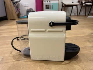 Cafetera Nespresso Krups Blanca