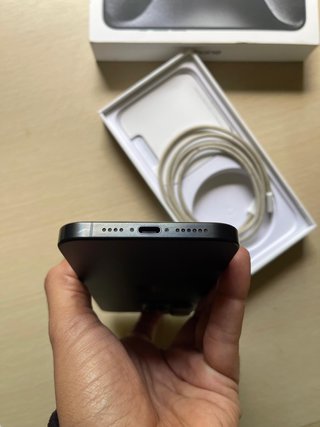 iPhone 15 Pro Max 256Gb igual a nuevo