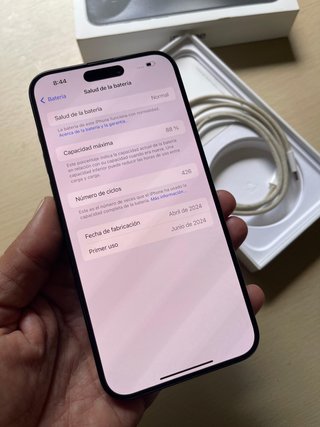 iPhone 15 Pro Max 256Gb igual a nuevo