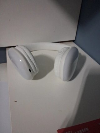 Cascos inalámbricos LED multicolor