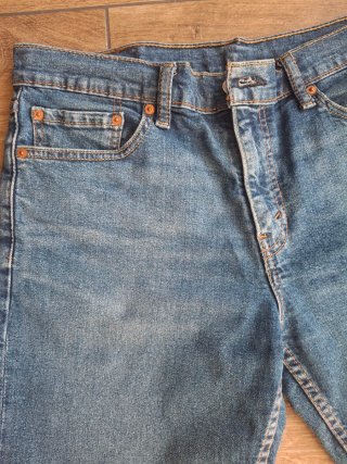 Pantalón corto Levi's azul.  Talla W33