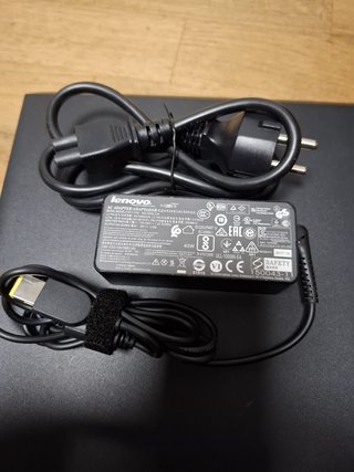 Portátil Lenovo V110-15ISK Negro