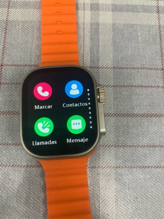 Reloj inteligente y auriculares