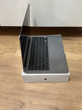 MacBook Air M1 2020 8GB 128GB SSD Plata