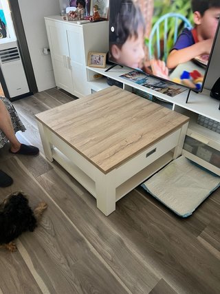 Tavolo da salotto moderno in legno e bianco
