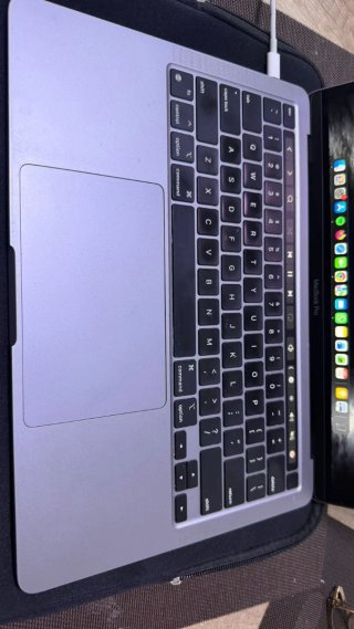 MacBook Pro M1 13 + Hub + Magic Mouse
