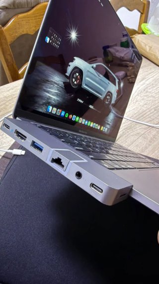 MacBook Pro M1 13 + Hub + Magic Mouse