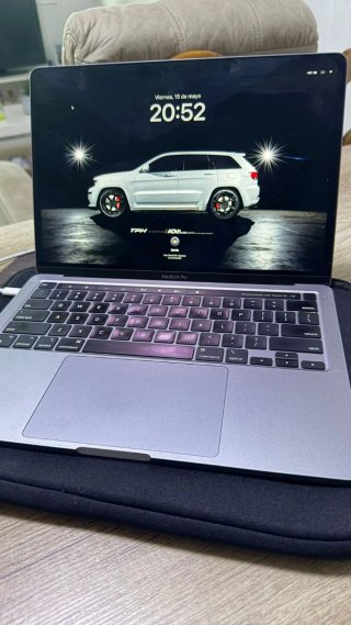 MacBook Pro M1 13 + Hub + Magic Mouse