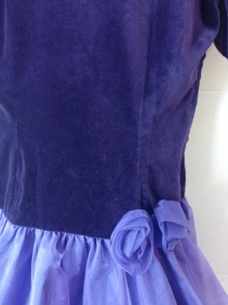 Vestido Morado de coctel diseñadora española