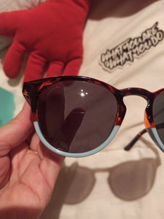 Gafas de sol azul