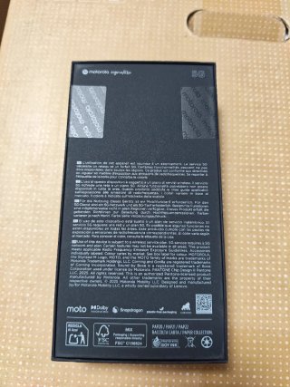 PRECINTADO Motorola Signature Sound by Bose Caja