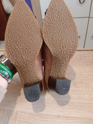 Zapatos de tacón El Cuco marrones