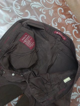Pantaloni marrone