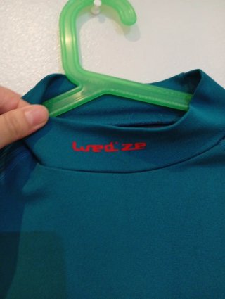 Camiseta térmica manga larga azul con protección