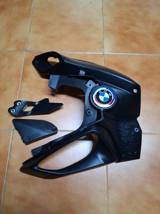 Tapa lateral izquierda BMW F800GS + protecciones