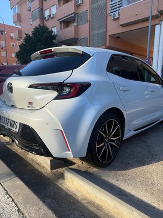Toyota Corolla 140H GR Sport e-CVT 140CV Hybrid 20